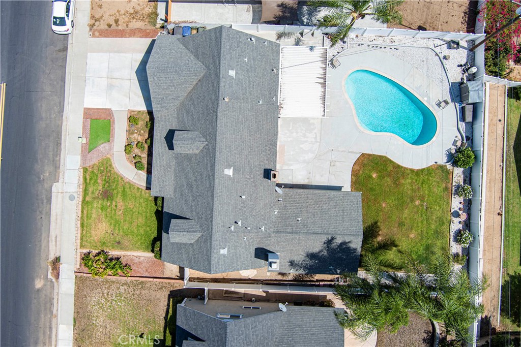 main property photo 45