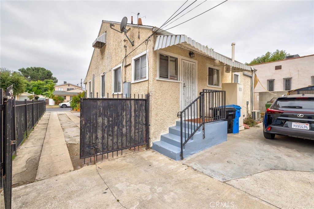 main property photo 15