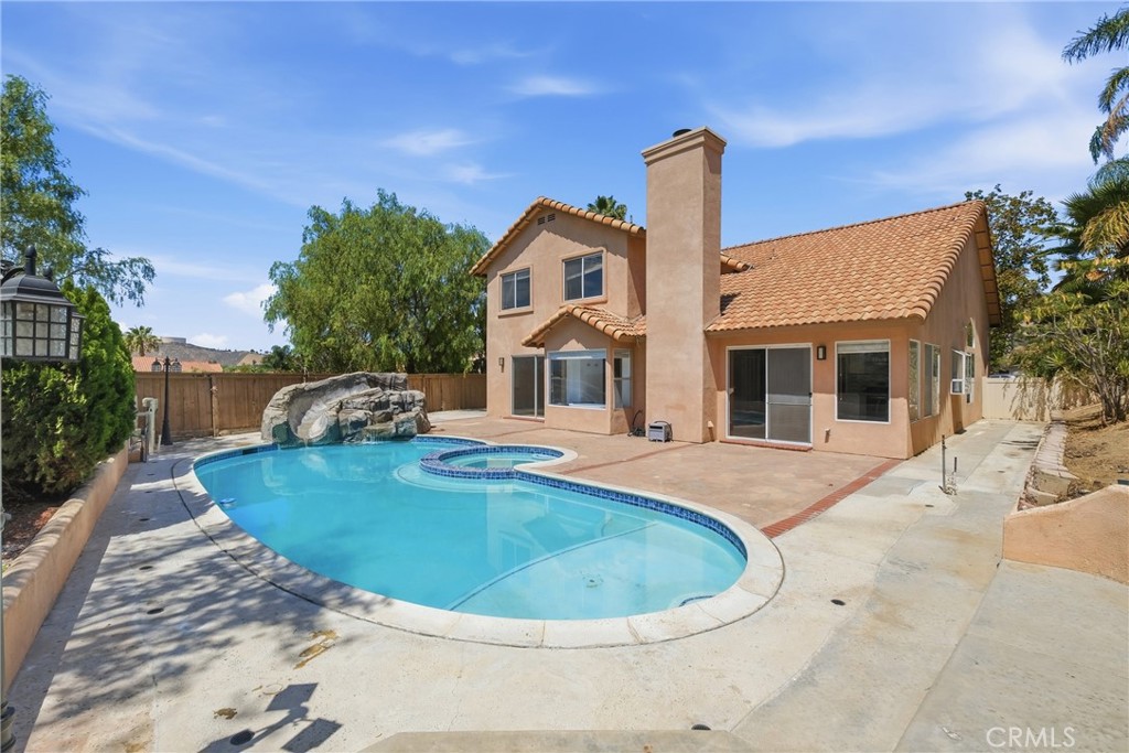 main property photo 22