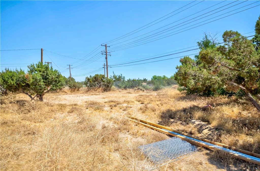 main property photo 16
