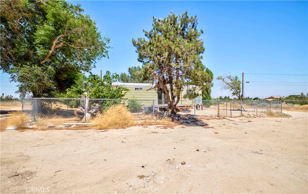 main property photo 18