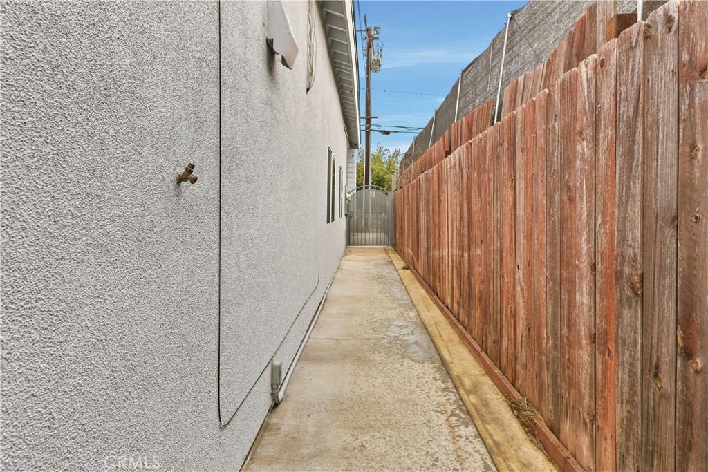 main property photo 59