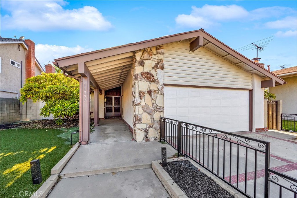 main property photo 66