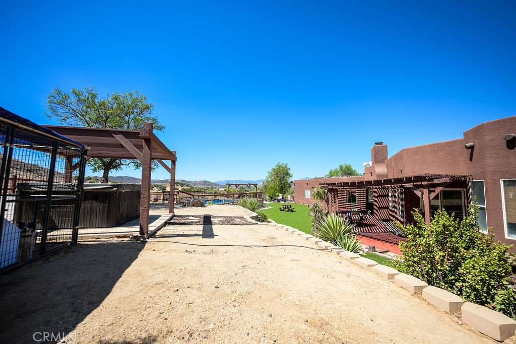 main property photo 18