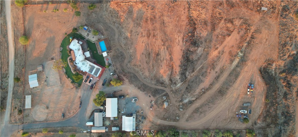 main property photo 7