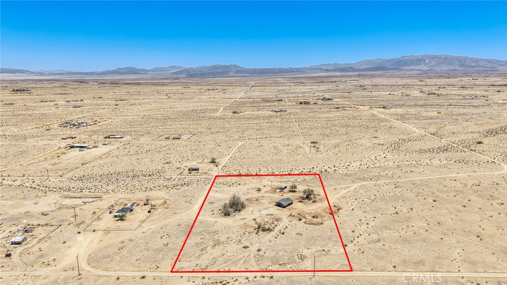 main property photo 25