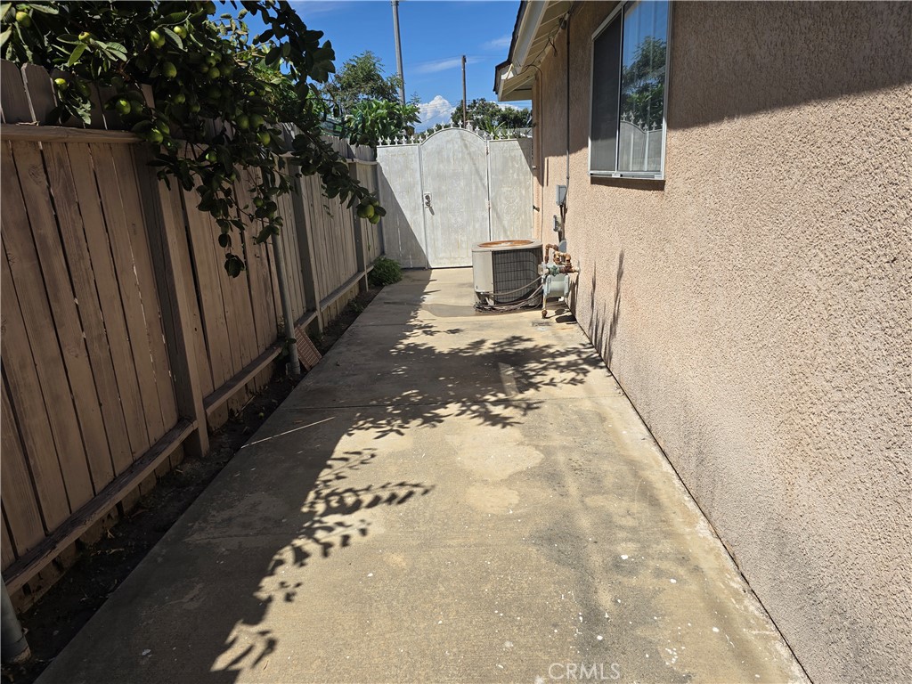main property photo 29