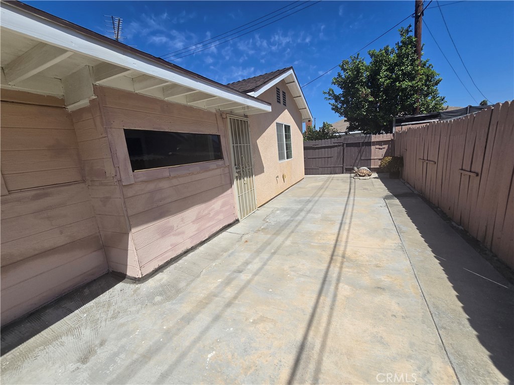 main property photo 31