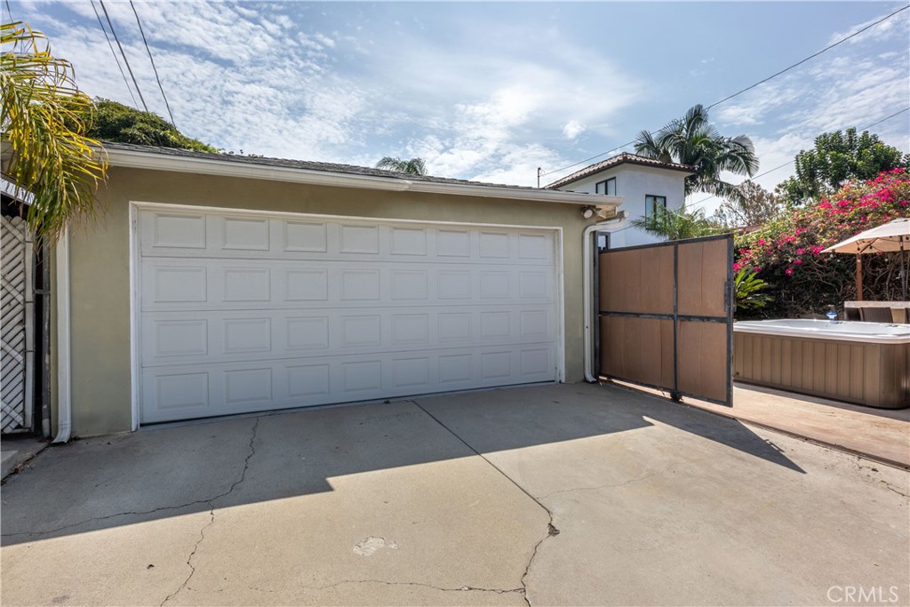 main property photo 54