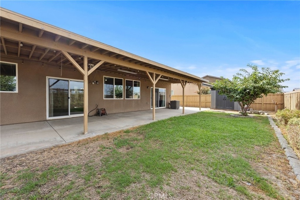 main property photo 31