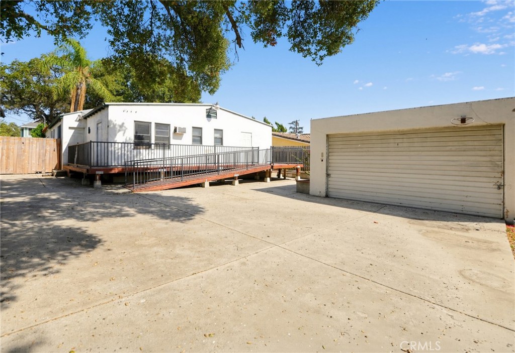 main property photo 28