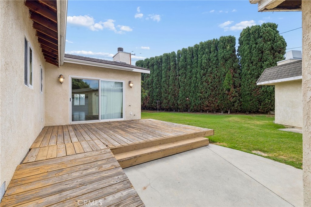 main property photo 32