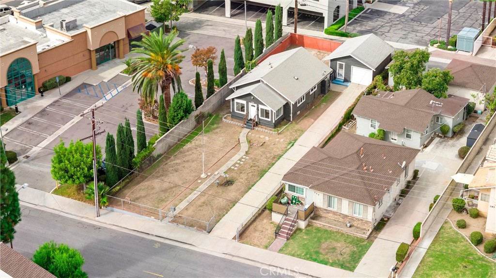 main property photo 31