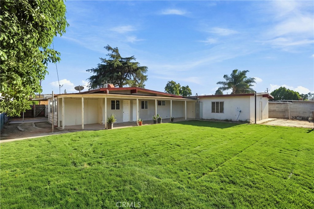 main property photo 28