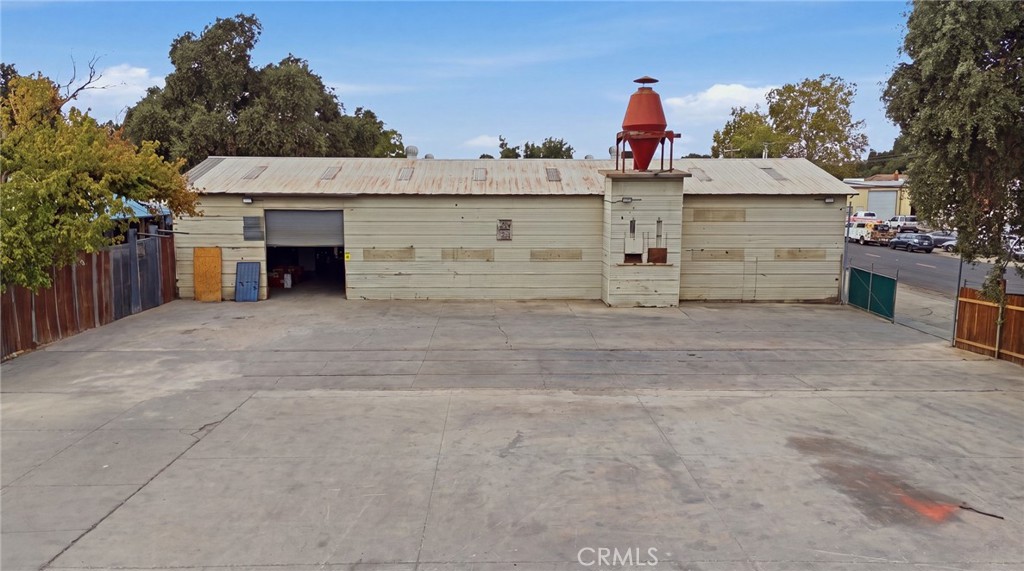 main property photo 6