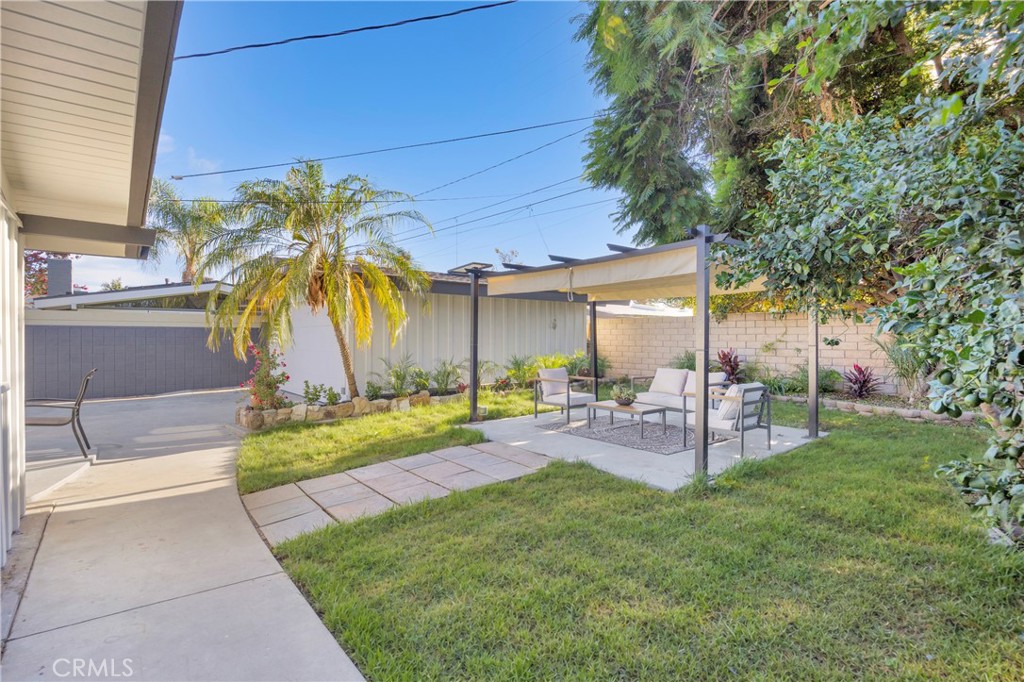 main property photo 50