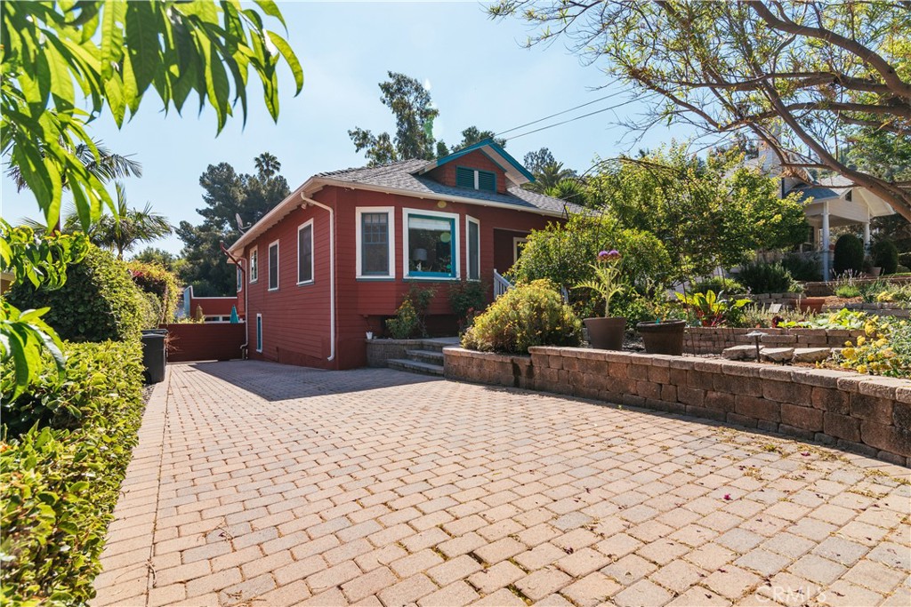 main property photo 1