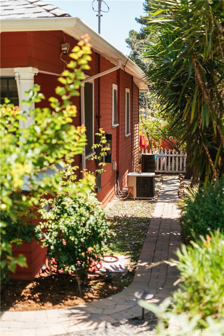 main property photo 41