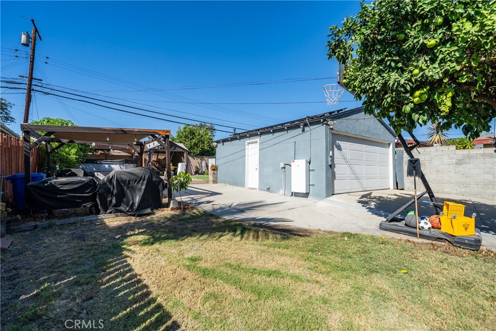 main property photo 24