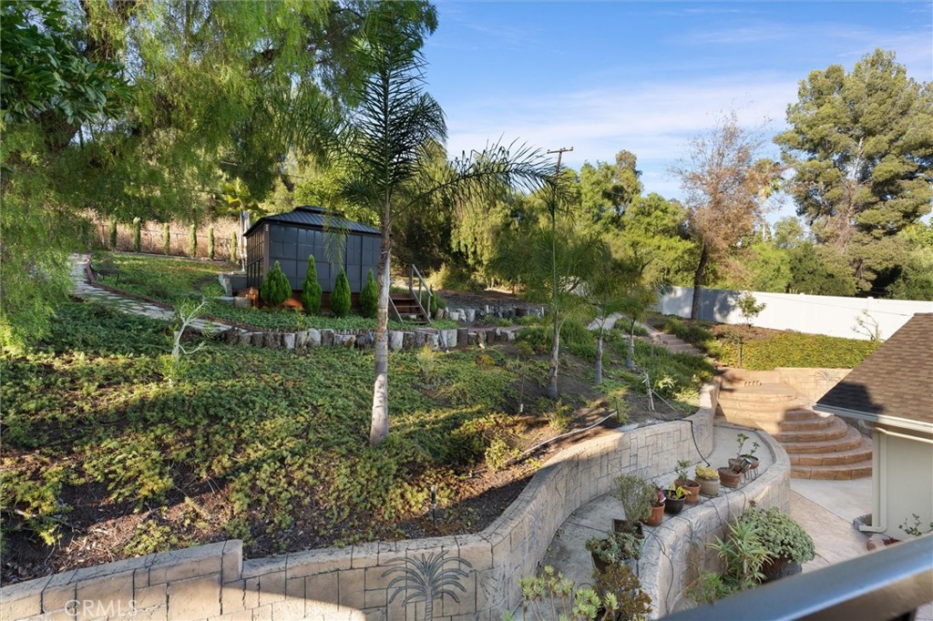 main property photo 37