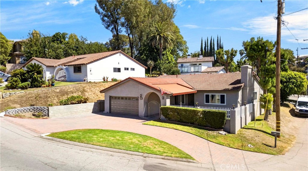 main property photo 1