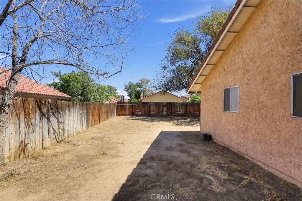 main property photo 32