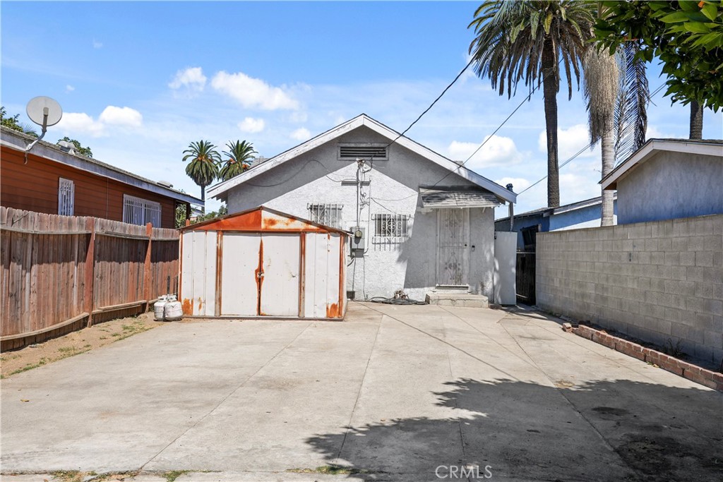 main property photo 33
