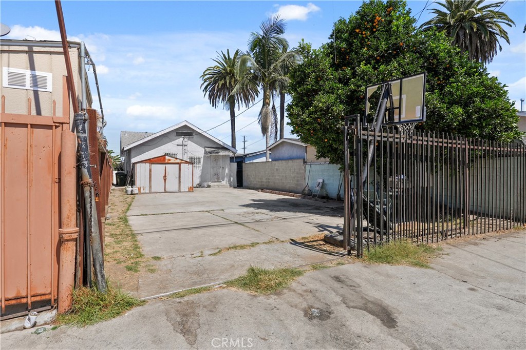 main property photo 36