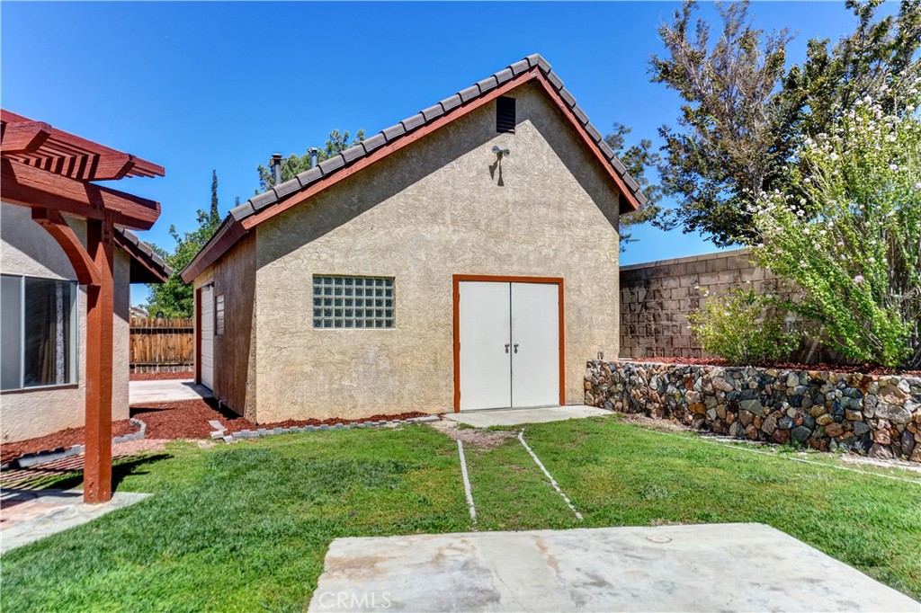 main property photo 4