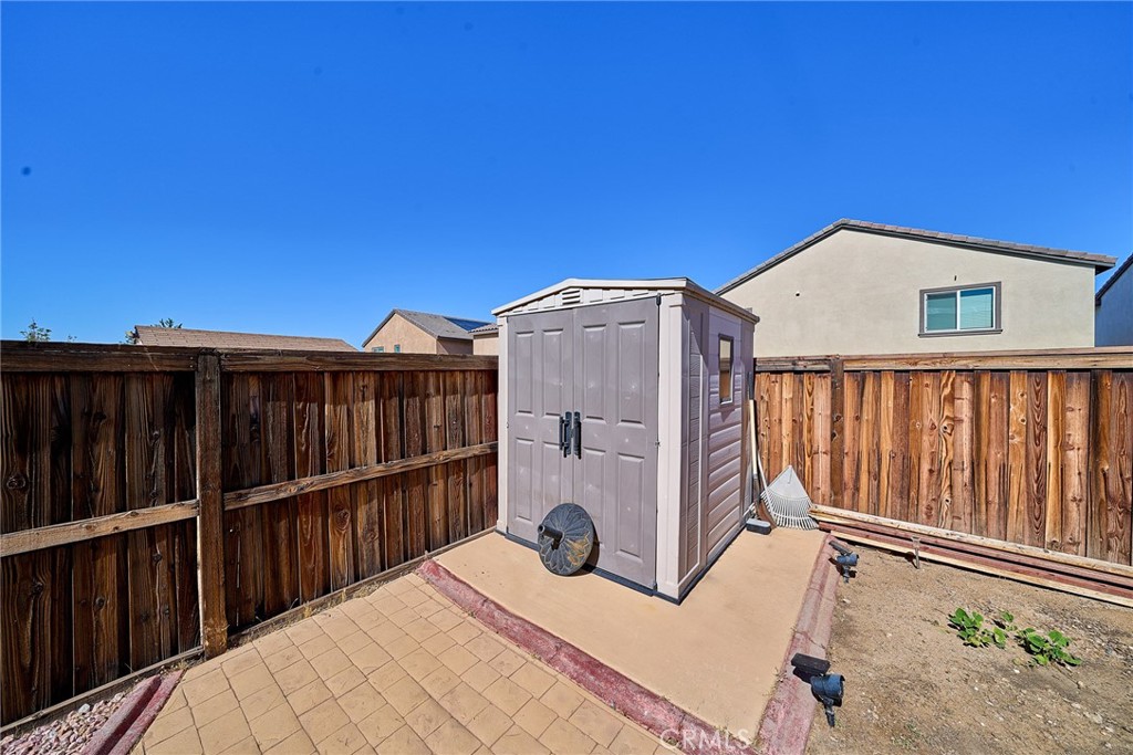 main property photo 50