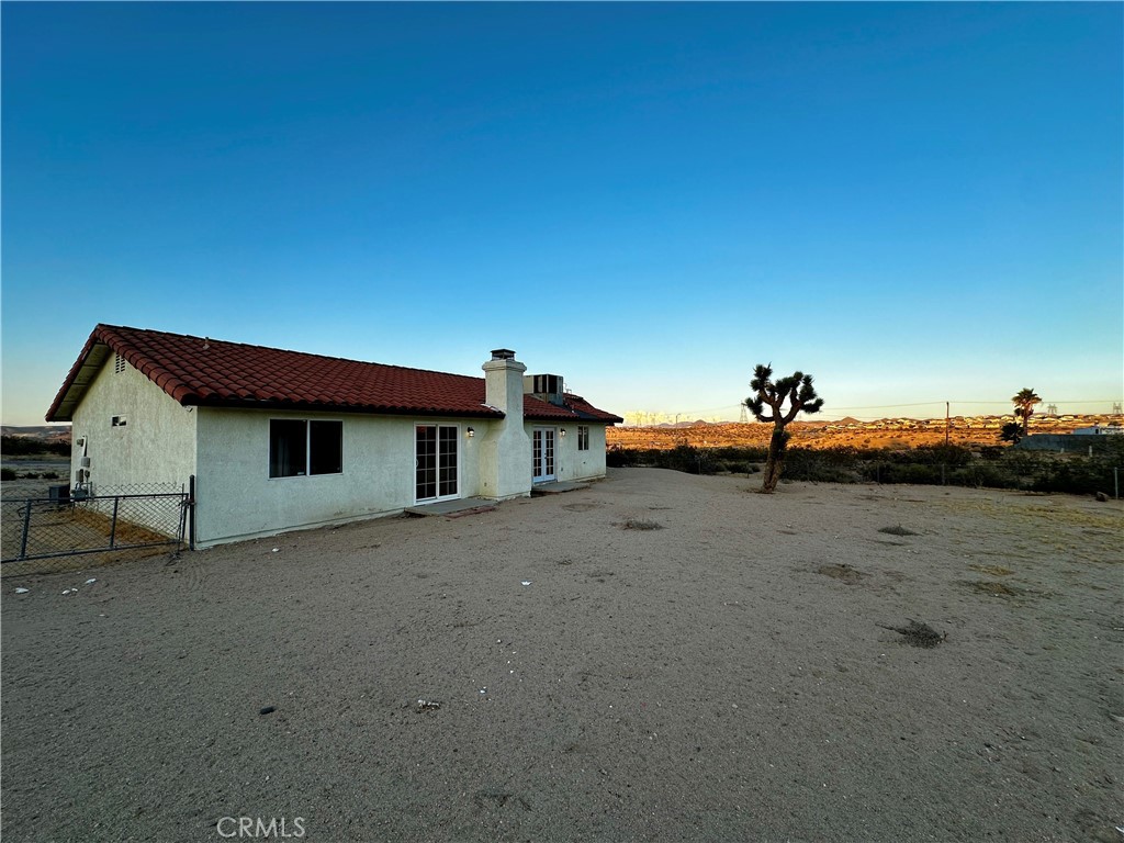 main property photo 23