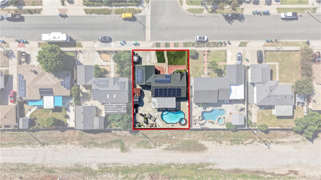 main property photo 45