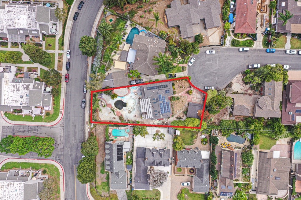 main property photo 14