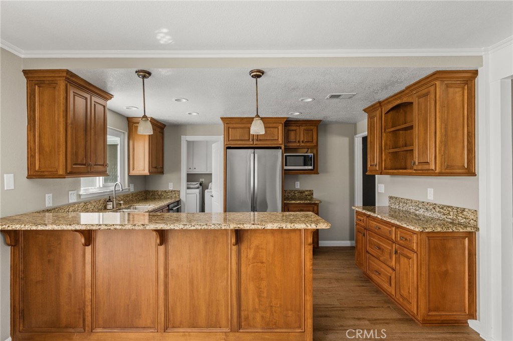 main property photo 9