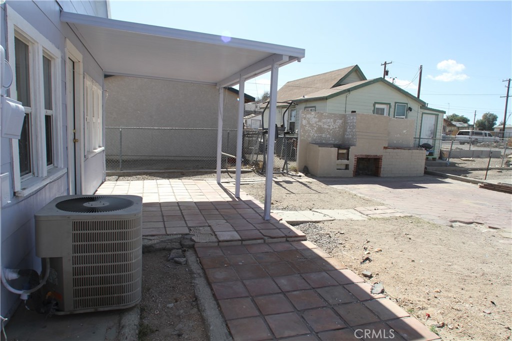 main property photo 16