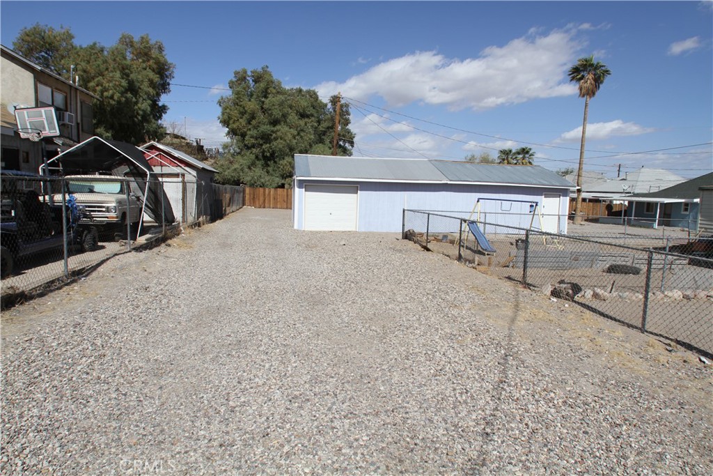 main property photo 18