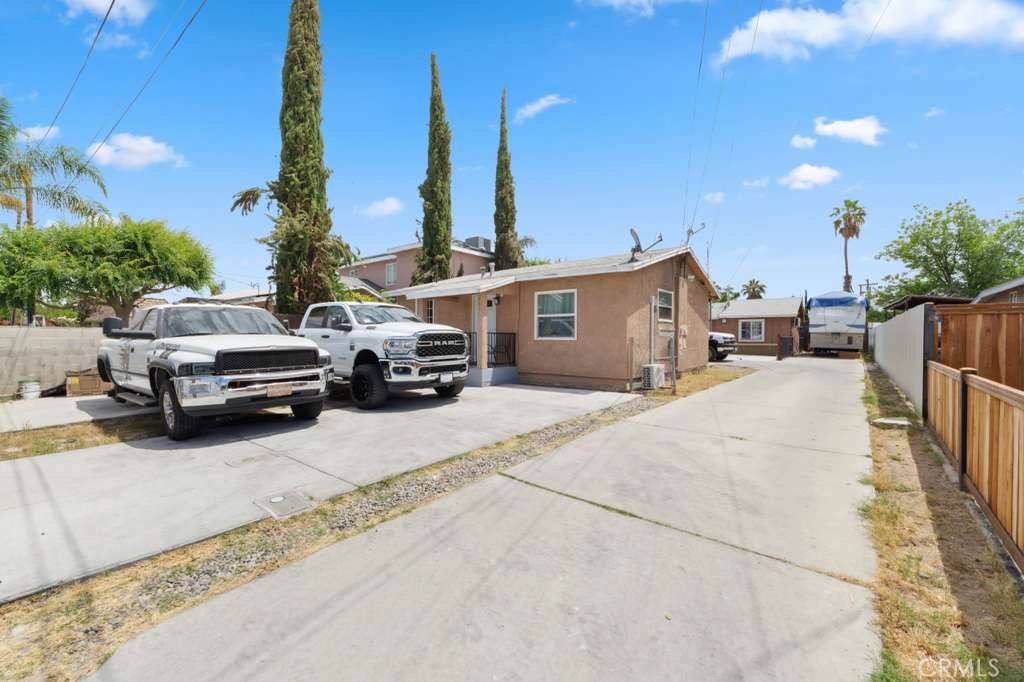 main property photo 7