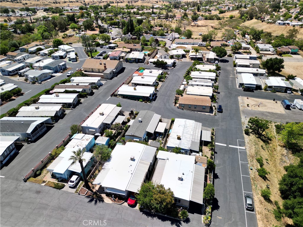 main property photo 45