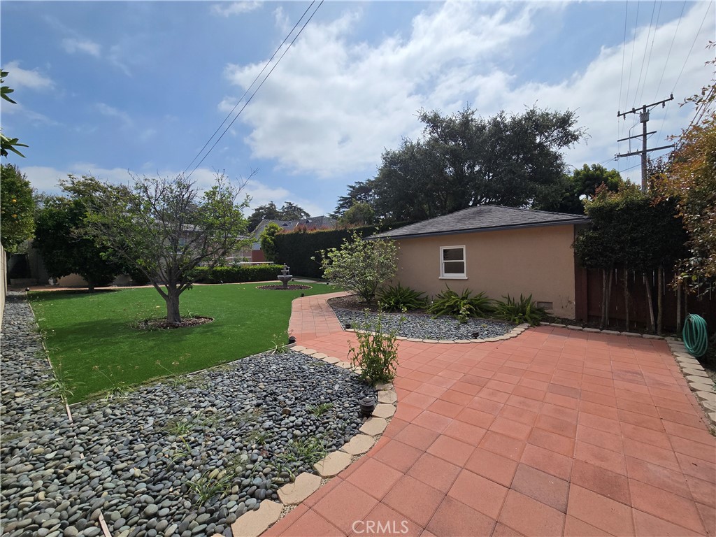 main property photo 32