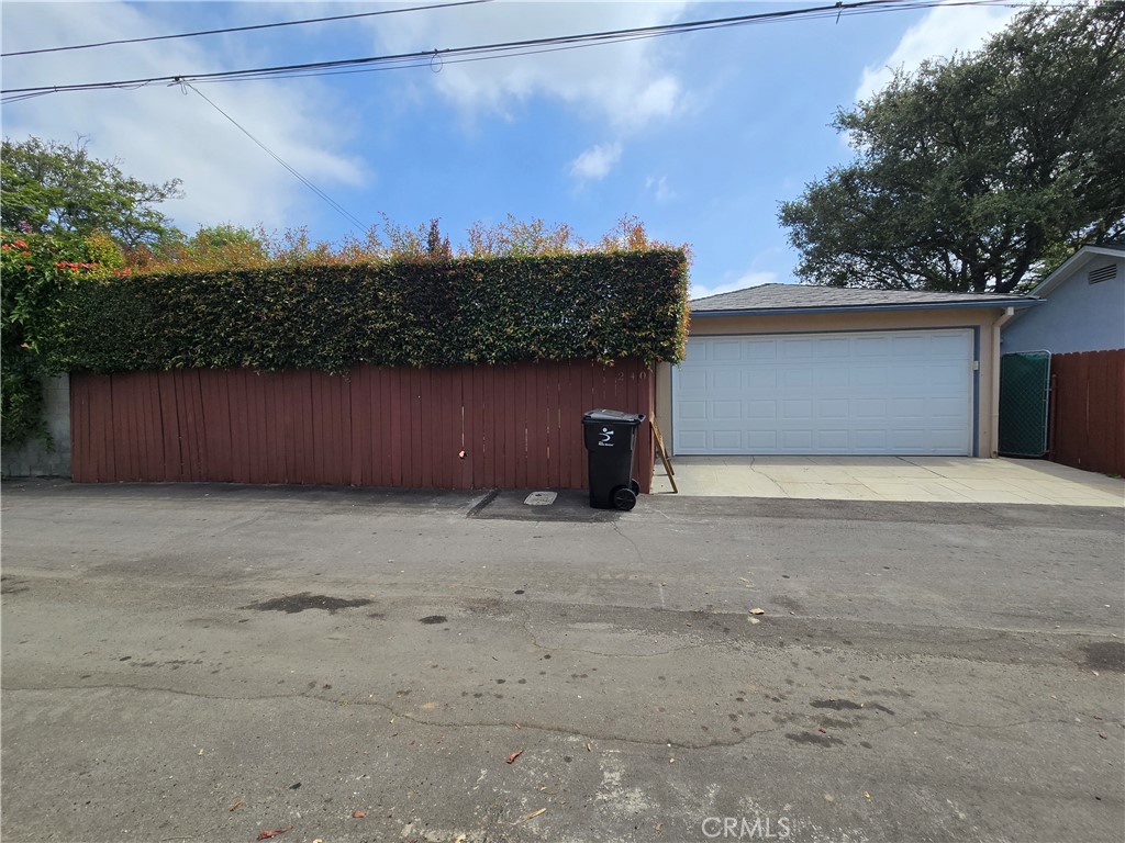 main property photo 34