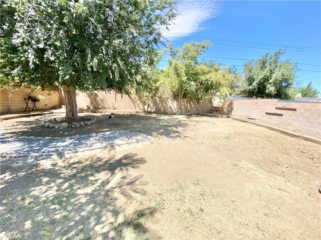 main property photo 13
