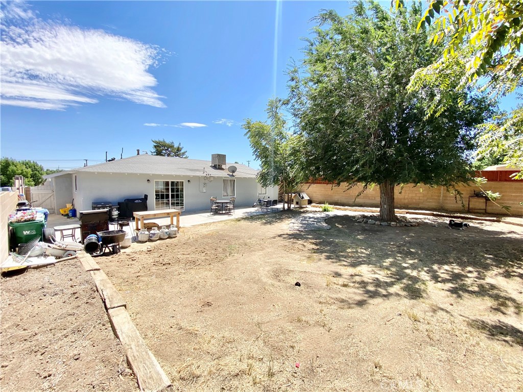 main property photo 14
