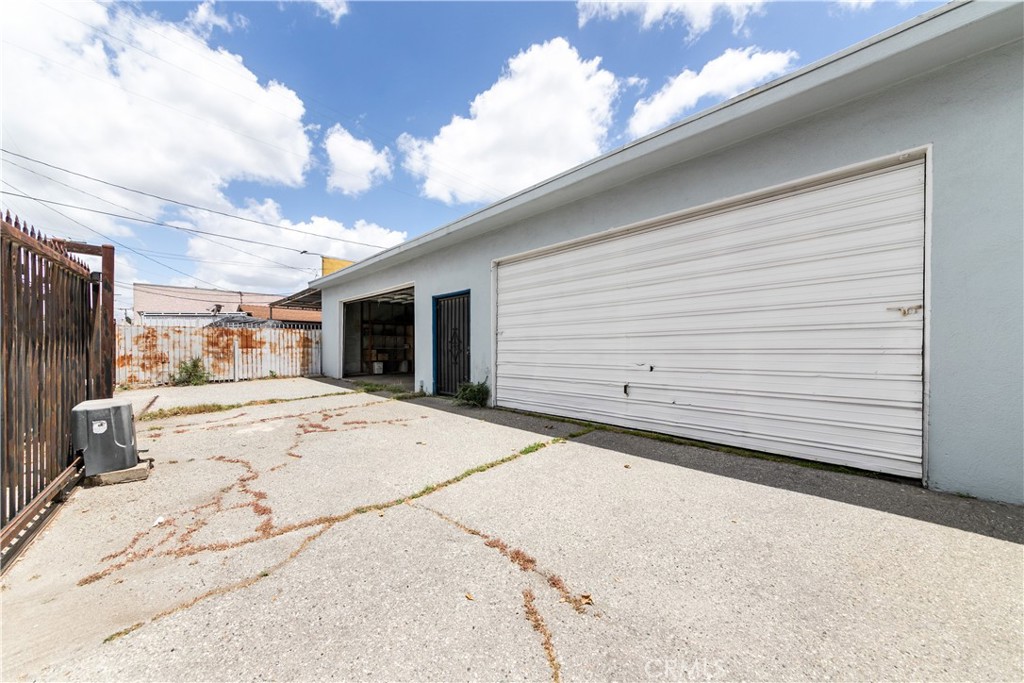 main property photo 12