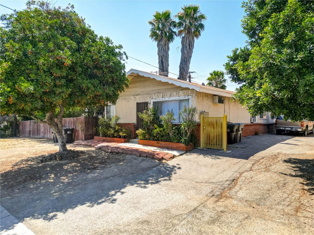 main property photo 10
