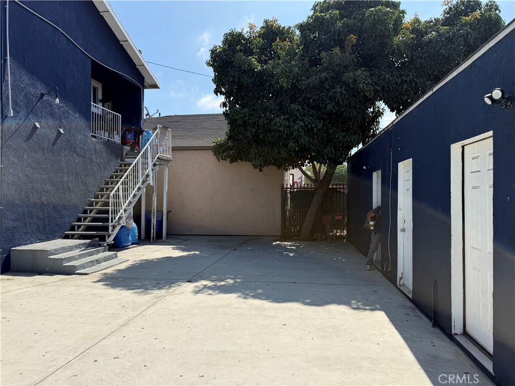 main property photo 16