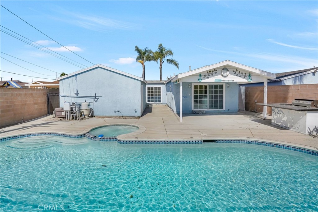 main property photo 45