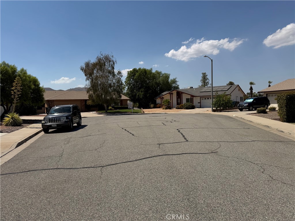 main property photo 29