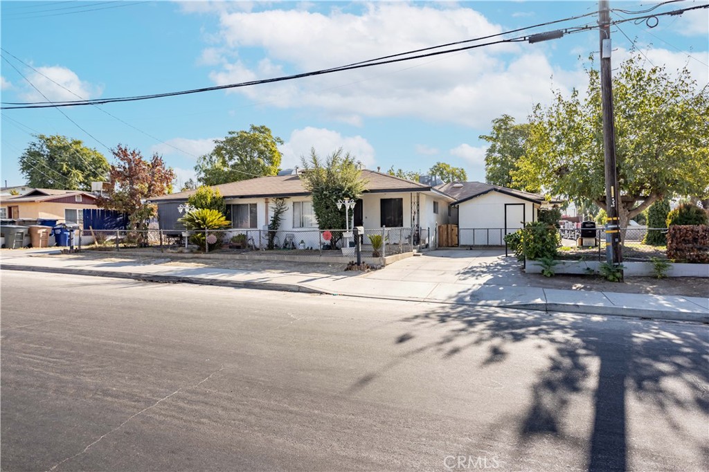 main property photo 33