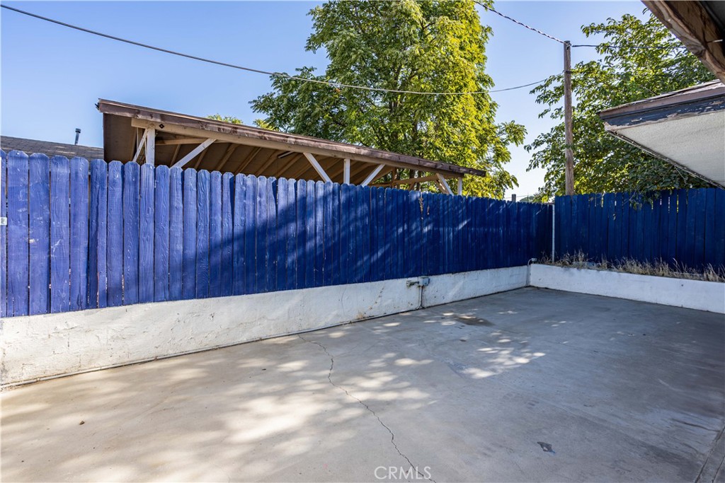 main property photo 7