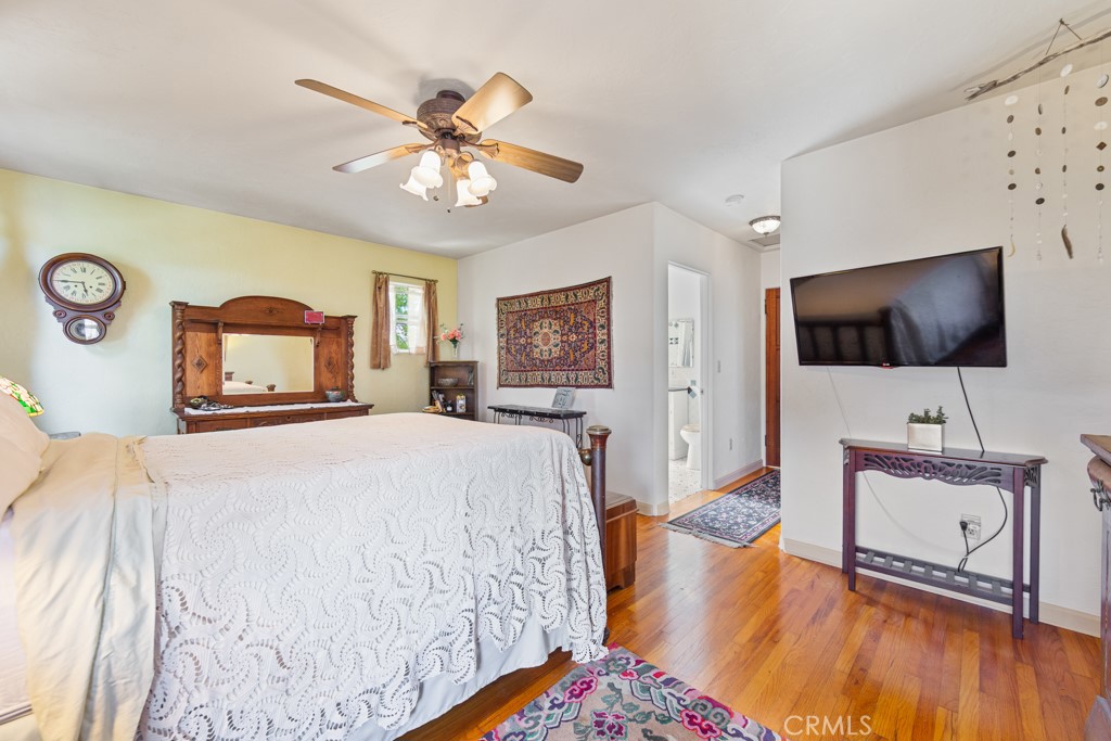 main property photo 36